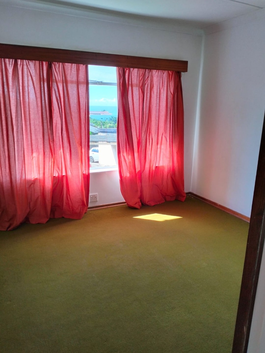 5 Bedroom Property for Sale in Sunnyridge Eastern Cape